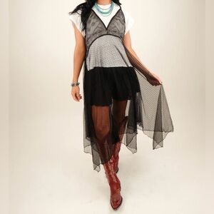 🟠NWT OLI & HALI Short Sleeve Layered Sheer Embroidered Maxi Dress in Black/White